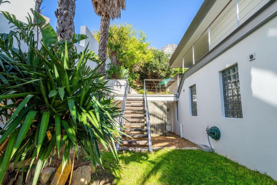 To Let 4 Bedroom Property for Rent in Camps Bay Western Cape